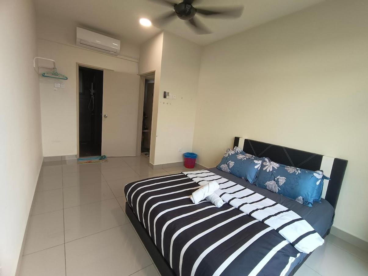 Arc Austin Hill Apartment Джохор-Бару Екстер'єр фото