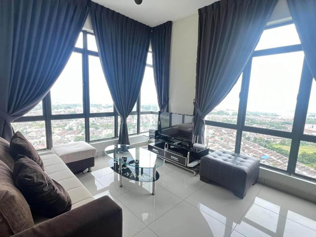 Arc Austin Hill Apartment Джохор-Бару Екстер'єр фото